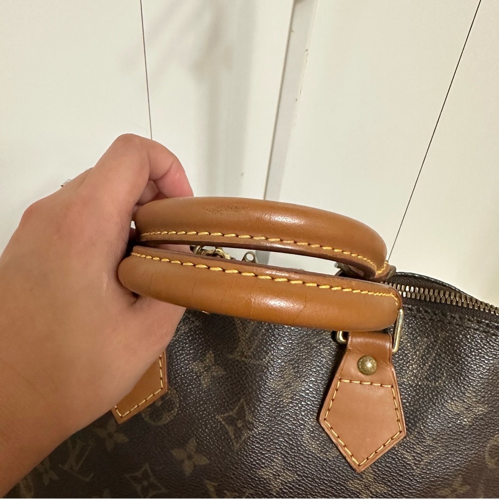 🌹Sold Authentic Louis Vuitton Alma Bag - Picture 17 of 17